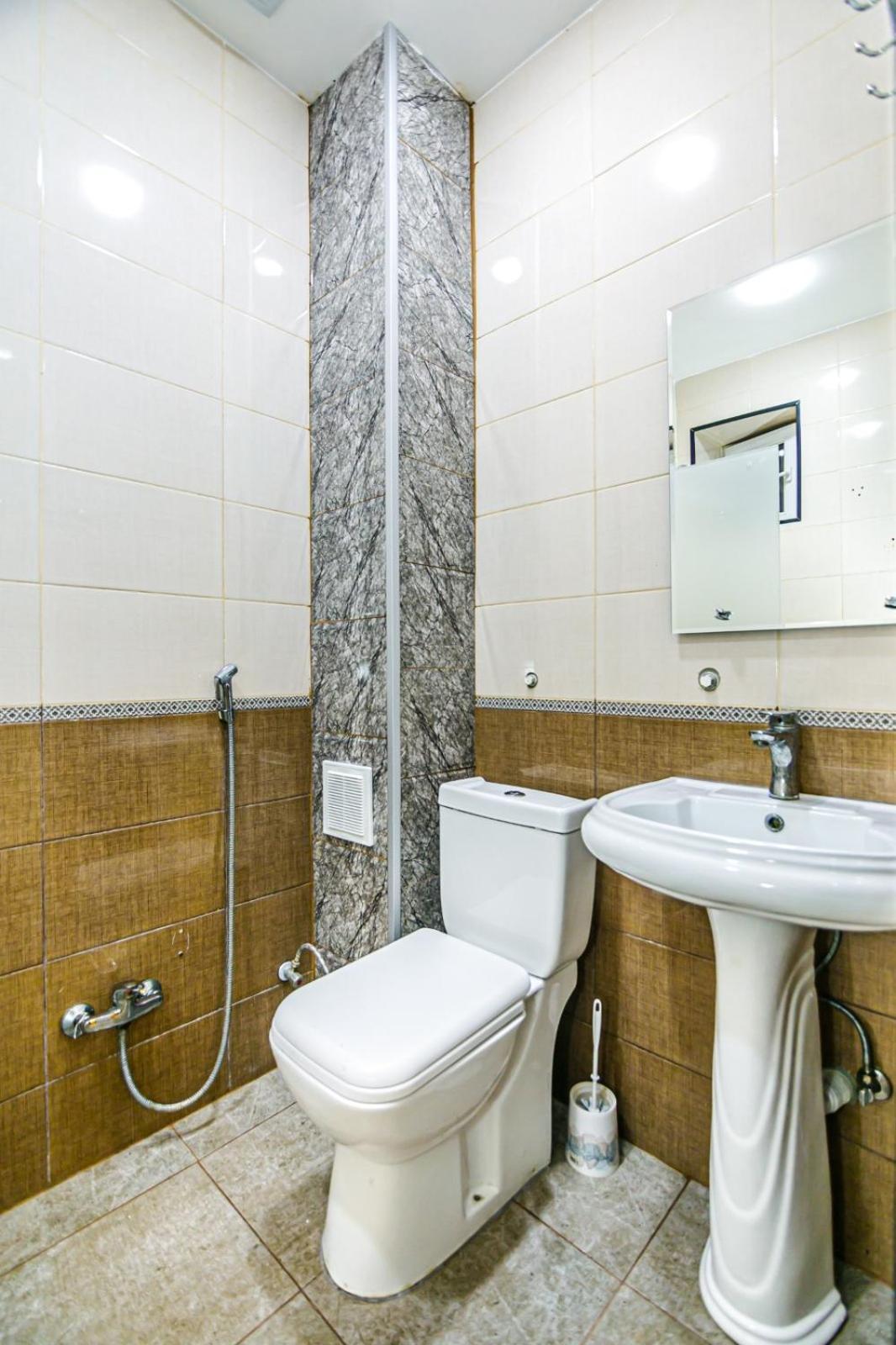 M Estate. 2 Room Home In Targovu Baku Exteriör bild